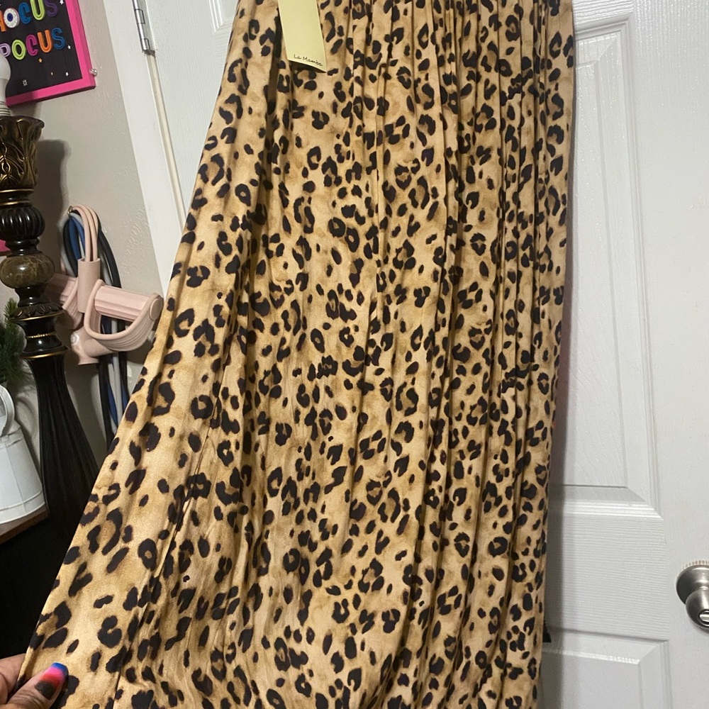 Leopard Print Maxi Skirt in Tan and Black - Casual Chic
